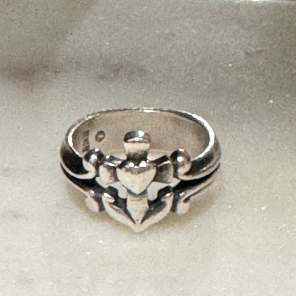 James Avery retired Faith Hope & Love  Ring